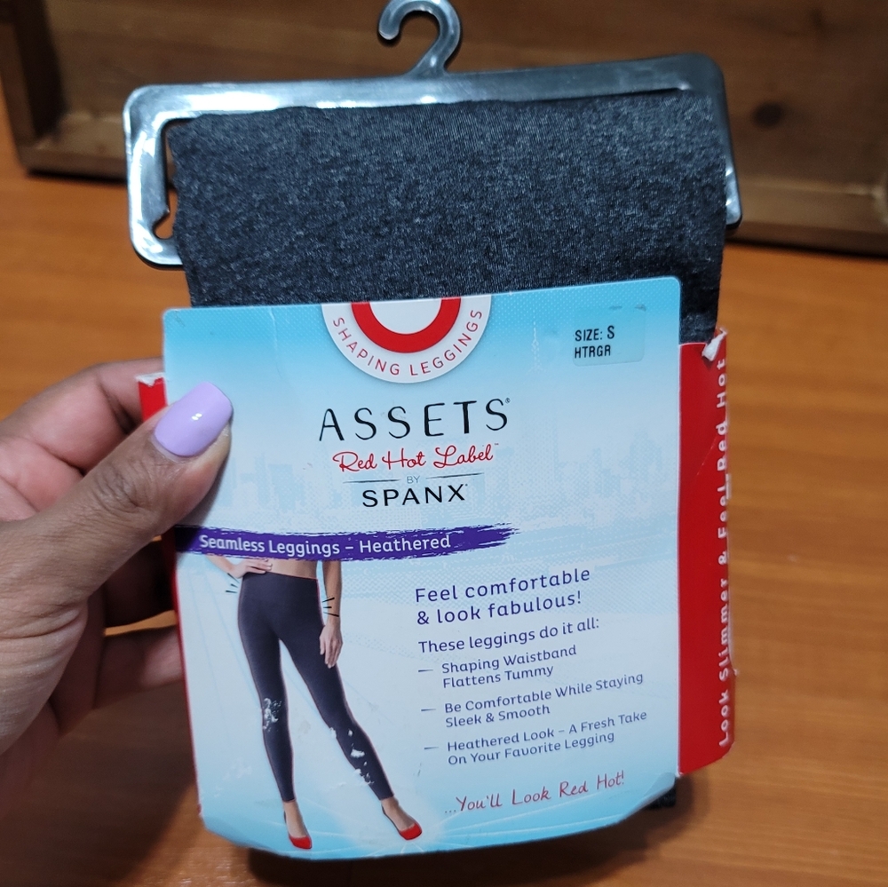 Assets By SPANX Heathered Gray High Waisted Comfortable Seamless Leaggings